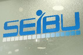 Seibu Shinkin Bank sign and logo
